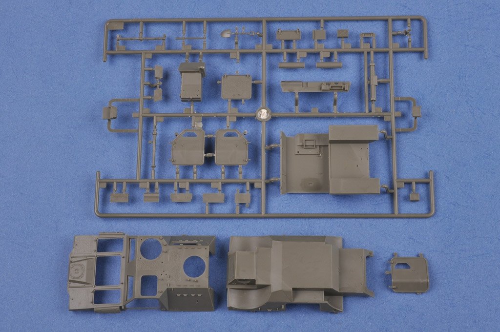 Hobby Boss 83877 French VBL MILAN 1/35 – zdjęcie 4