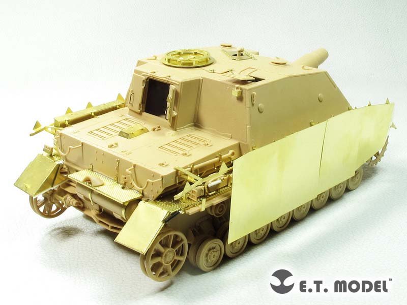Maquette ET Model E35-264 Stu.Pz.IV « Brummbar » allemand de la Seconde Guerre mondiale (production tardive) - Tamiya 35353, échelle 1/35 – image 3