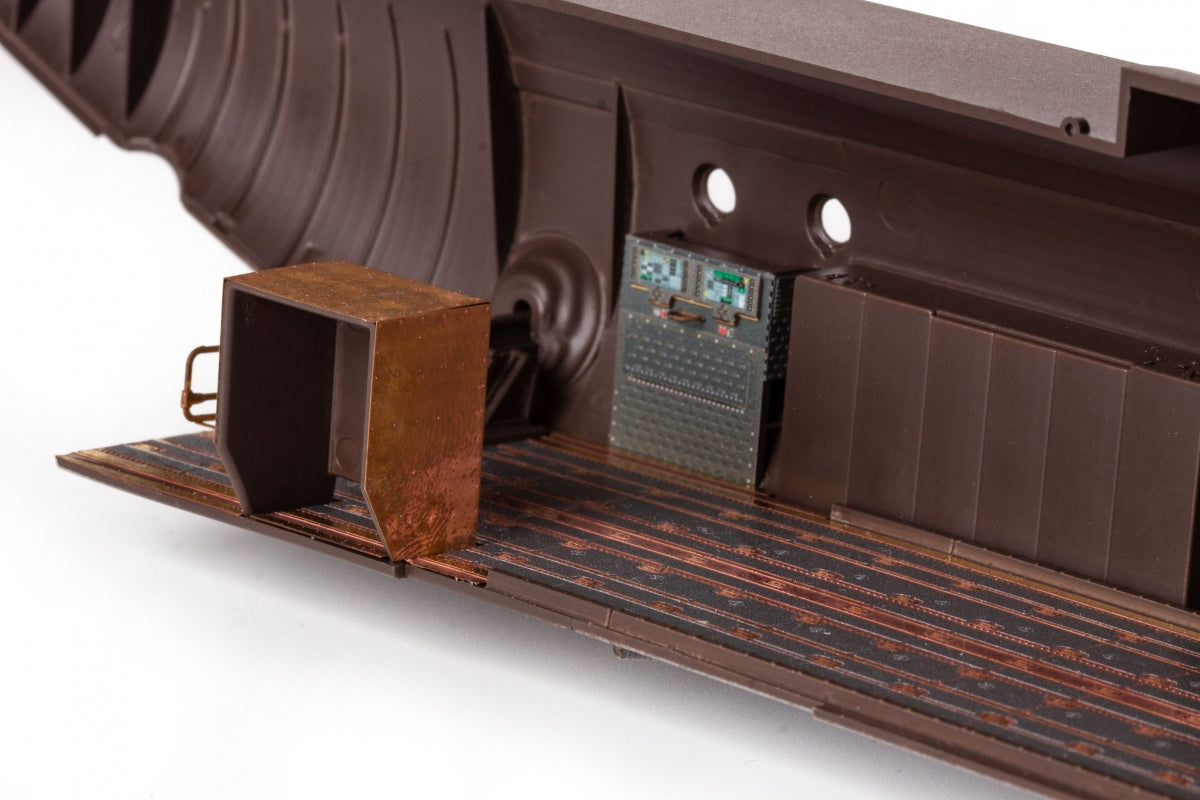 Eduard 73814 AC-130J cargo interior ZVEZDA 1/72 – imagen 6