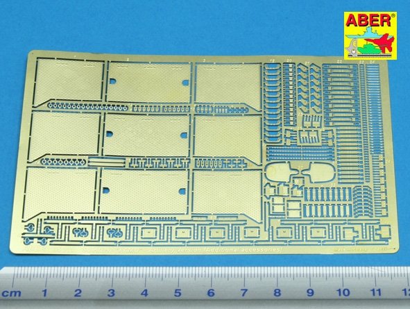 Aber 35111 Sd.Kfz.9 FAMO Vol.3 - spare parts set for the artillery tractor version (TAM) (1/35) – image 2