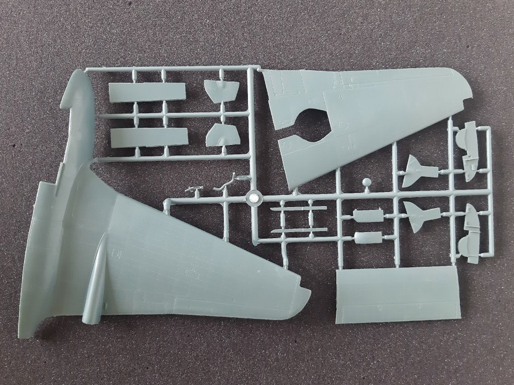 Infinity Models INF3203 DH-100 VAMPIRE F MK.3 1/32 – zdjęcie 4