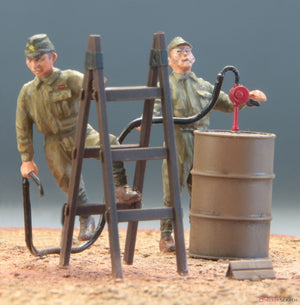 FineMolds 48994 B-339 Buffalo « Armée japonaise » avec personnel au sol et équipement 1/48 – image 5