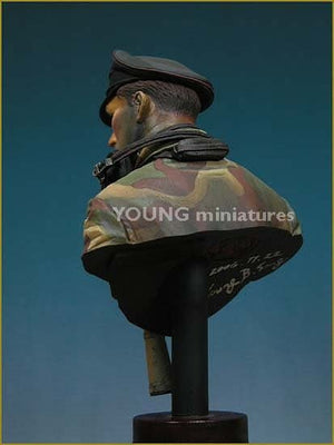 Young Miniatures YM1805 SS Panzer Officer Normandie 1944 1/10 – imagen 3
