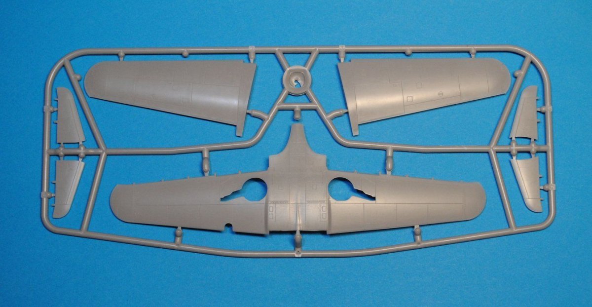 Dora Wings 72005 Bell P-63E-1-BE Kingcobra 1/72 – imagen 9