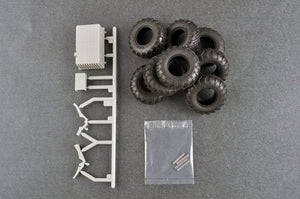 Trumpeter 01082 15U175 TEL of RS-12M1 Topol-M ICBM complex 1/35 – Bild 7