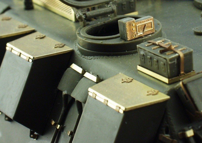 Eduard 35566 British 155mm AS-90 SPH 1/35 Trumpeter – immagine 8