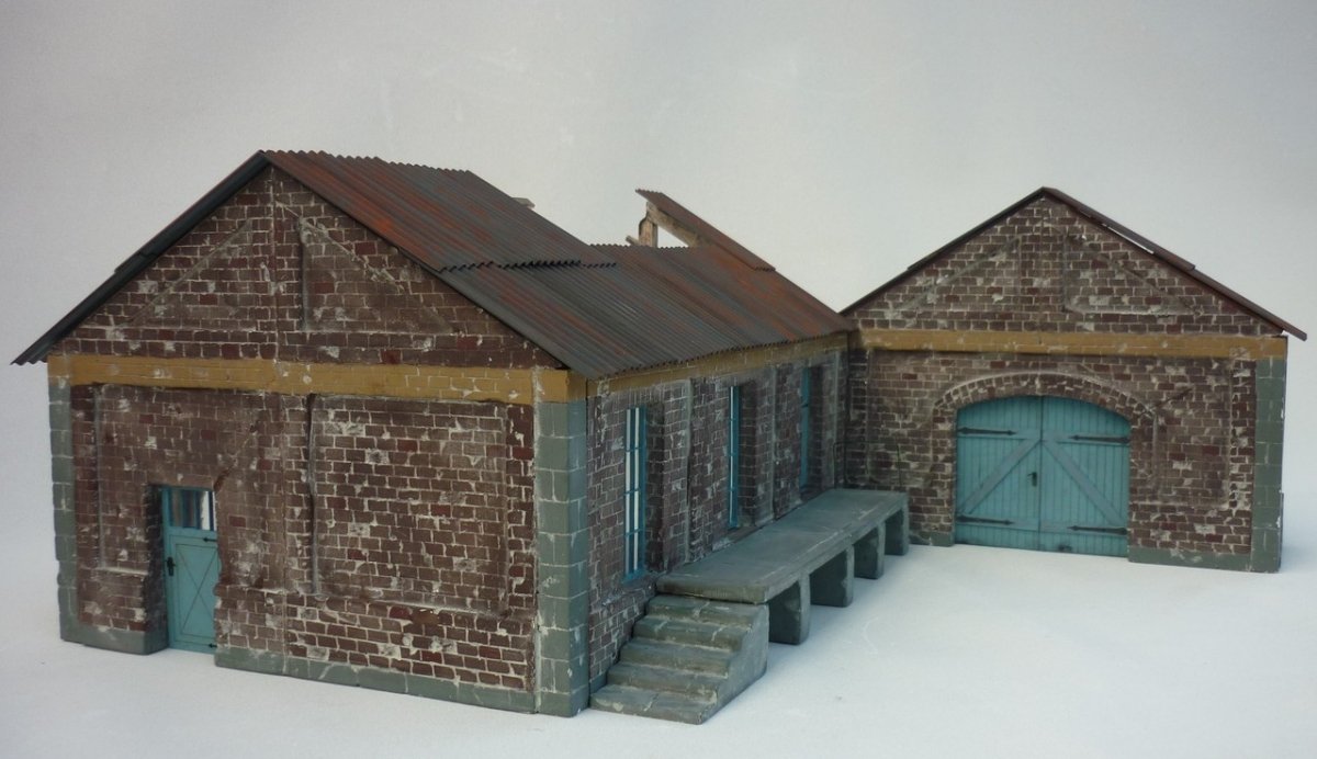 RT-Diorama 35211 Hangar à marchandises (Système modulaire) 1/35  – image 6
