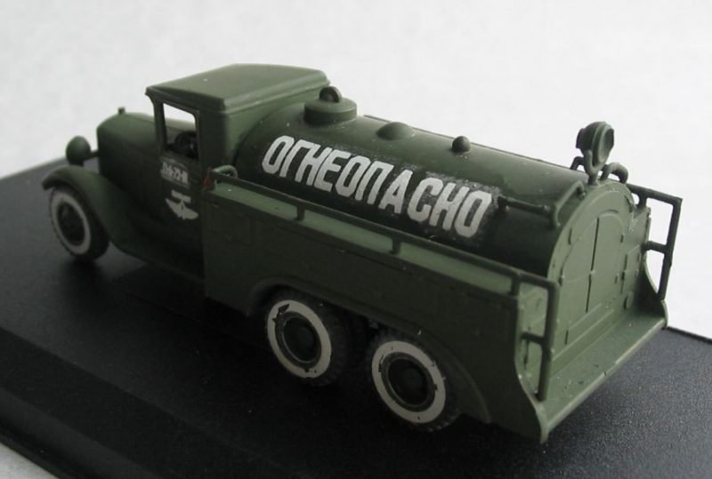 PST 72021 Fuel Truck BZ-35 1/72 – imagen 11