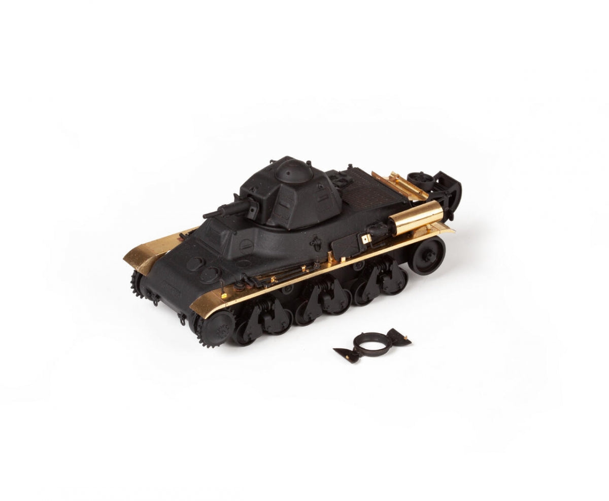 Eduard 36536 H39 French Light Tank TAMIYA 1/35 – immagine 3