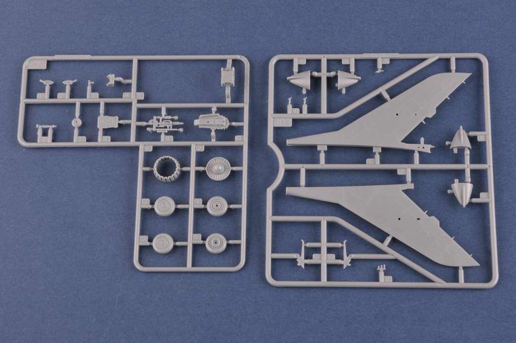 Hobby Boss 81768 Yak-28PP Brasseur-E russe 1/48 – image 11