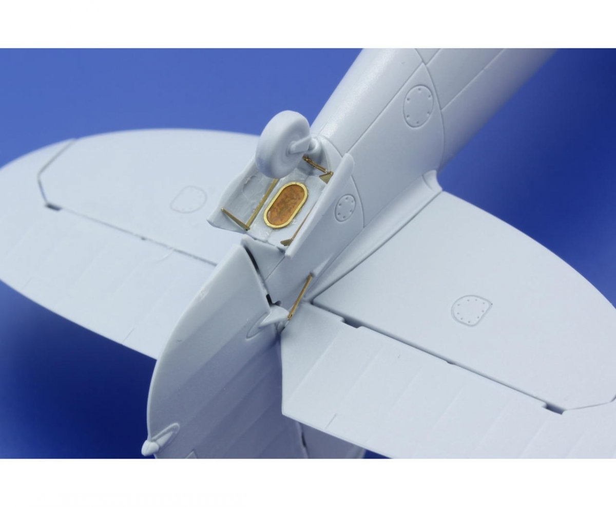 Eduard 48770 Spitfire PR. XIX landing flaps 1/48 Airfix – zdjęcie 2