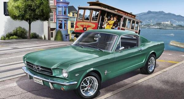 Revell 07065 1965 Ford Mustang 2+2 Fastback 1/24