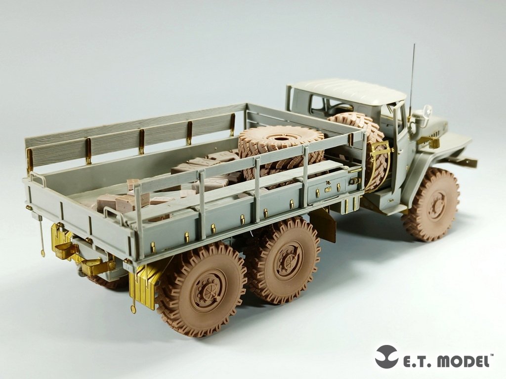 E.T. Model P35-116 Russian URAL-4320 Truck Weighted Road Wheels(3D Printed) For TRUMPETER Kit 1/35 – imagen 8