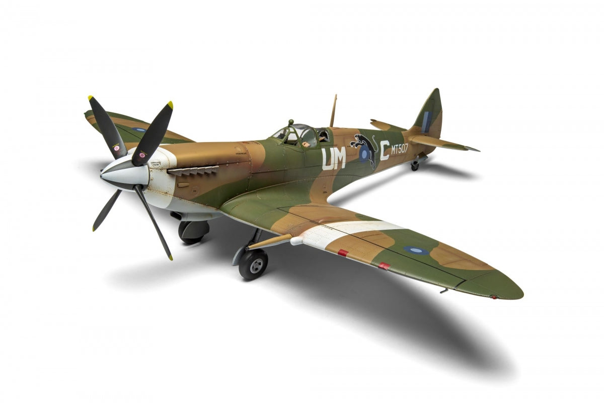 Airfix 17002 Supermarine Spitfire Mk.VIII 1/24 – zdjęcie 7