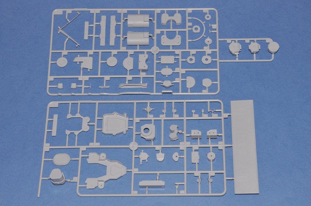 Hobby Boss 86506 Cuirassé Dunkerque de la Marine française, échelle 1/350 – image 6