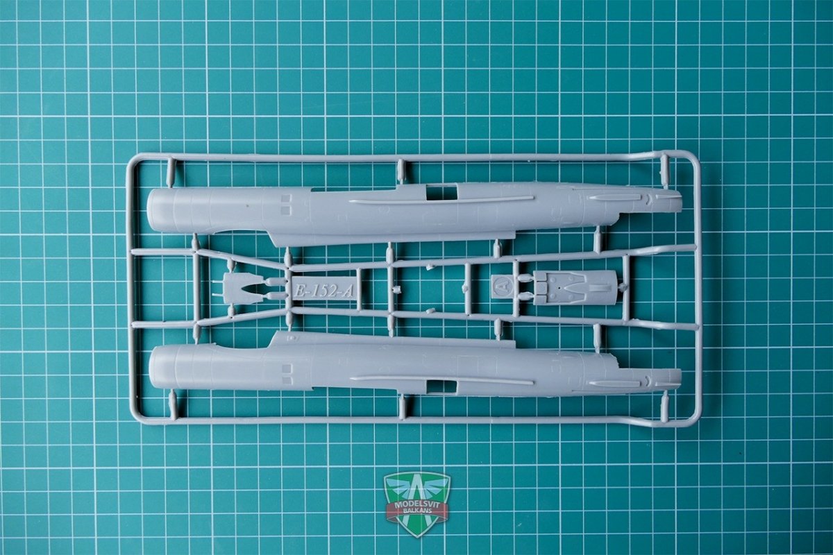 Modelsvit 72028 Ye-152A Soviet twin-engined interceptor 1/72 – image 5