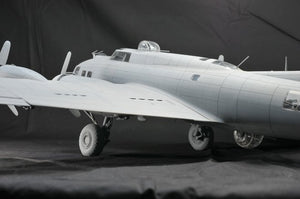 HK Models 01E04 B-17 Flying Fortress F and G 1/32 – imagen 3