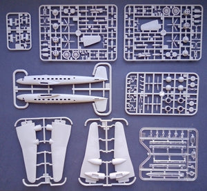 Roden 343 Focke Wulf FW200V3/A-09 Immelman III 1/144 – image 4