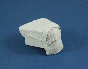 Panzer Art RE35-227 Ford 3000 engine deck with winter canvas 1/35 – immagine 2