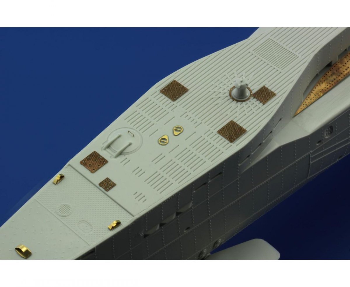 Eduard 53158 Sous-marin allemand Type IX C/40 coque partie 1 REVELL 1/72 – image 5