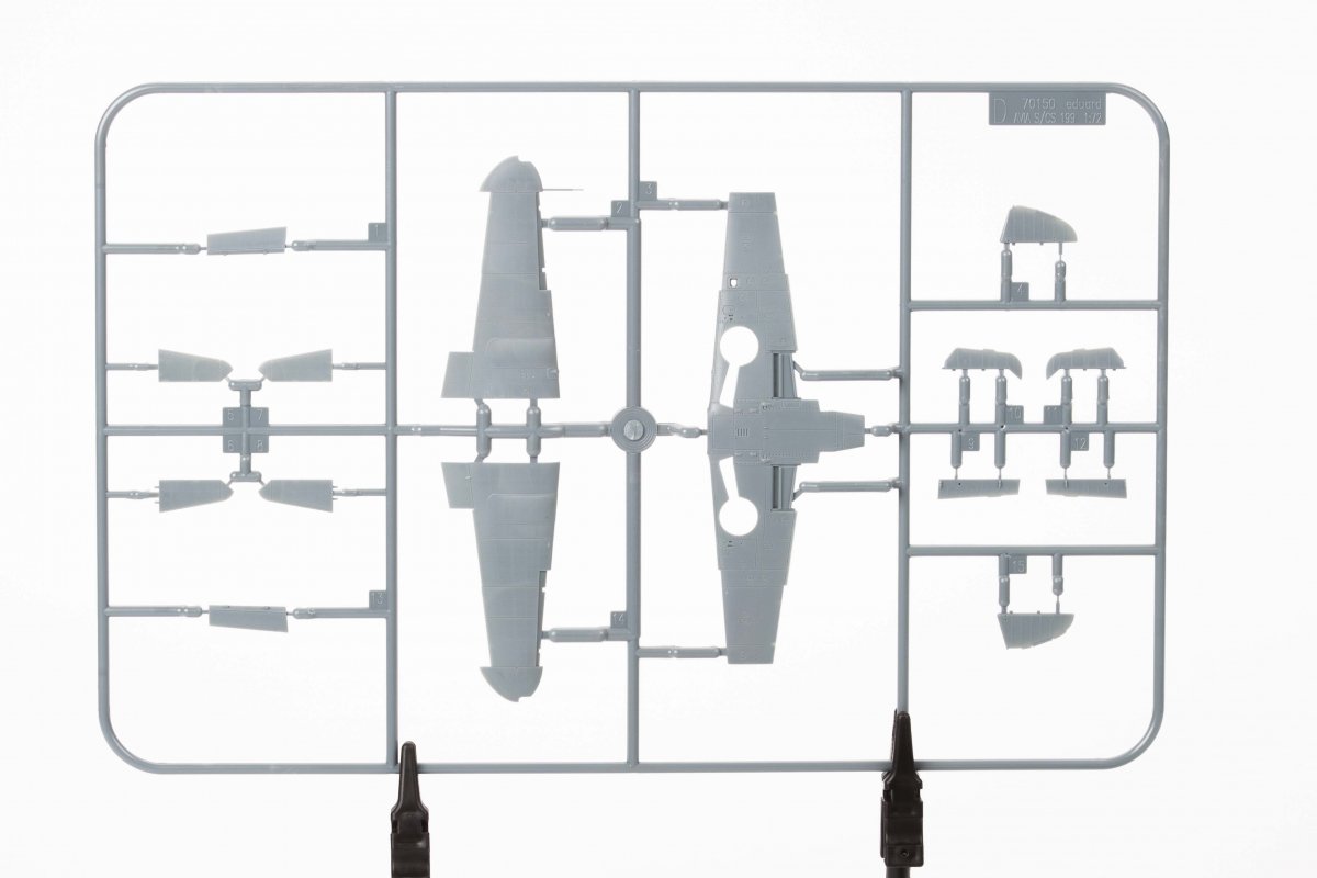 Eduard 2141 MEZEK DOUBLE COMBO 1/72 – image 11