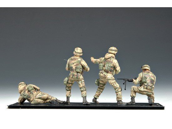 Trumpeter 00410 US101st Airborne Division Crew 1/35 – imagen 4