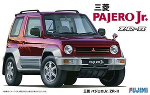 Fujimi 039107 Mitsubishi Pajero AJERO-Jr. ZR-II avec masquage de cadre de fenêtre 1/24