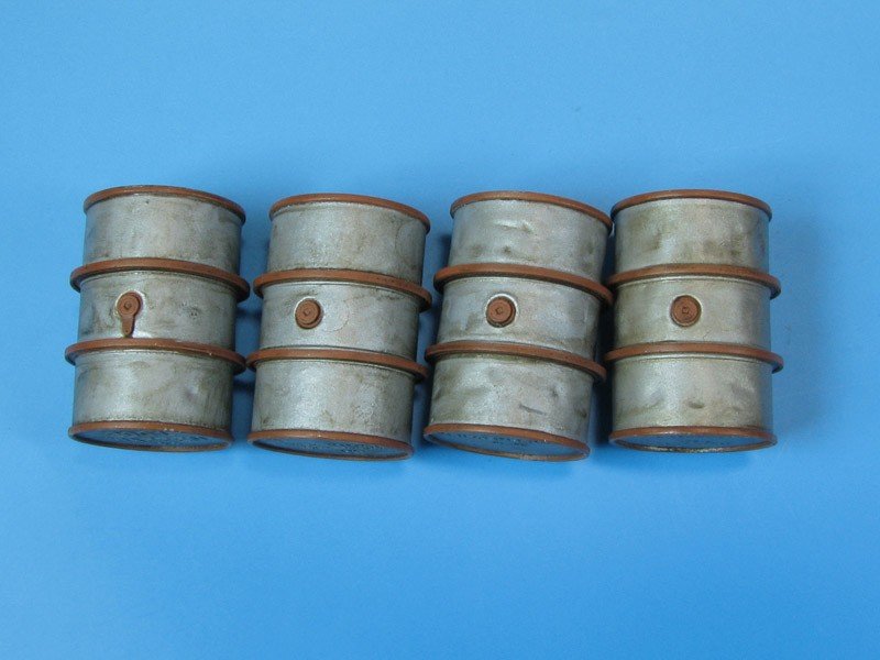 Eureka XXL E-011 Zestaw 4 beczek 200l 1/35 – imagen 4