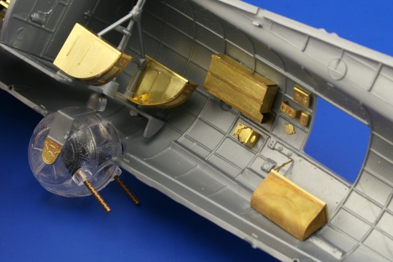 Eduard 49362 B-17G rear interior 1/48 Revell – Bild 8