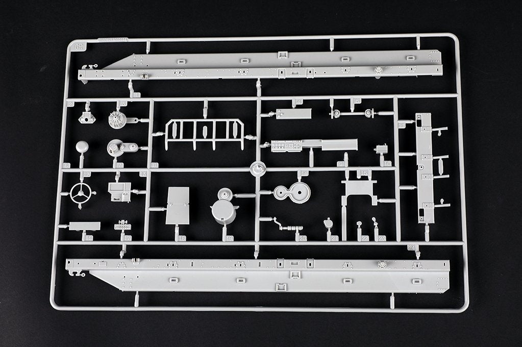 Trumpeter 01090 KZKT-74282 Heavy Tractor 1/35 – imagen 15
