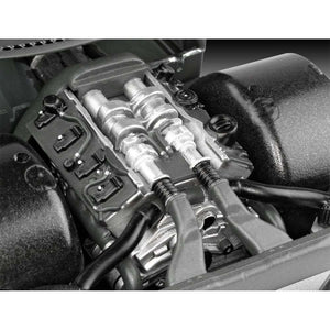 Revell 07034 Porsche Panamera Turbo 1/24 – image 4