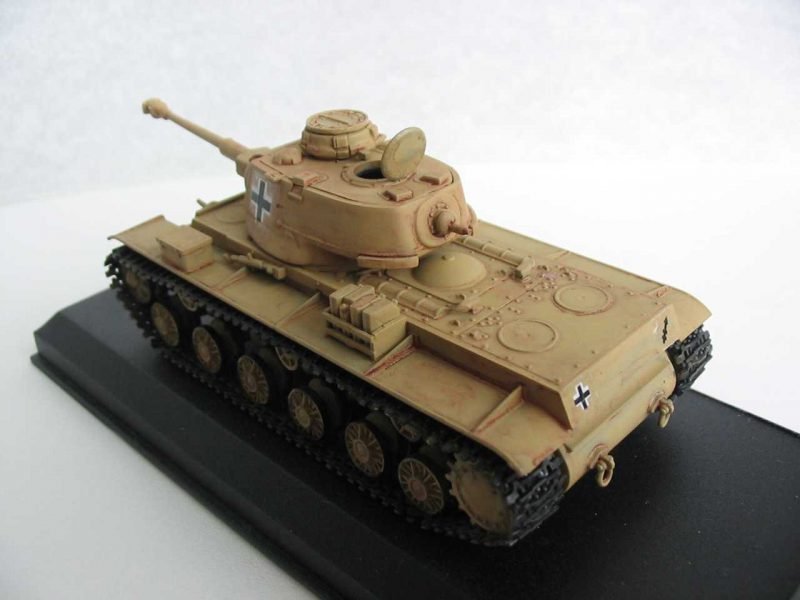 PST 72027 Pz.Kpfw. 753(r) Heavy Tank 1/72 – imagen 6