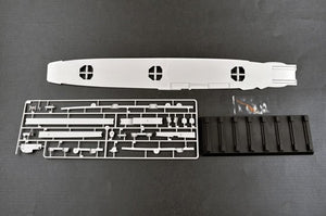 Trumpeter 05627 German Navy Aircraft Carrier DKM Graf Zeppelin 1/350 – image 6