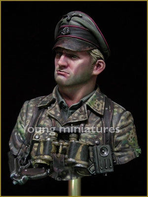 Young Miniatures YM1831 German Waffen SS Officer 1944 1/10 – imagen 3
