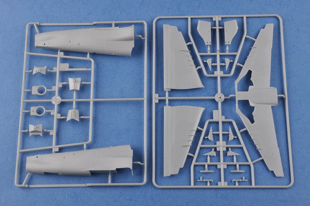 Hobby Boss 81735 Hawk T MK.100/102 – image 8