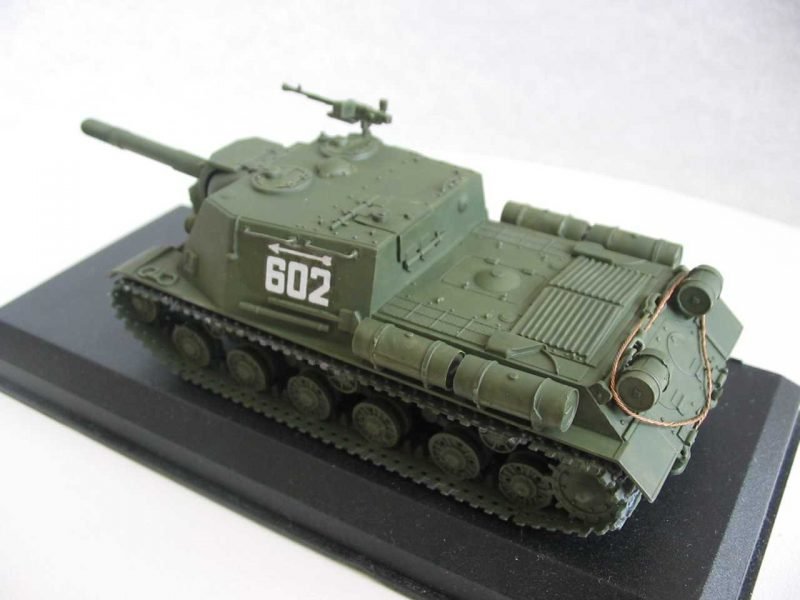 PST 72004 Self-propelled assault gun ISU-152 1/72 – zdjęcie 6