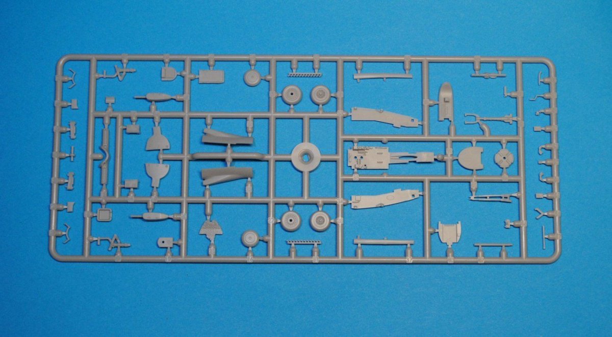 Dora Wings 72005 Bell P-63E-1-BE Kingcobra 1/72 – imagen 11