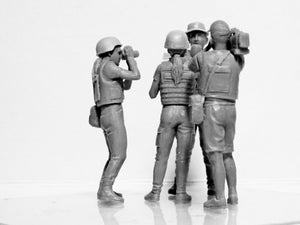 ICM 35751 Journalists in War 1/35 – image 7