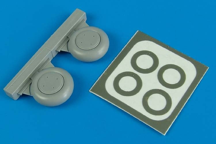 Aires 4559 TBD-1 Devastator wheels &amp;amp; paint masks 1/48 Other