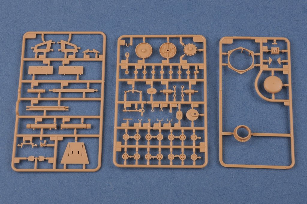 Hobby Boss 83875 SU-18 SPH soviétique au 1/35 – image 7