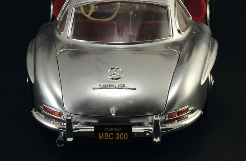 Italeri 3612 Mercedes-Benz 300SL Gullwing 1/16 – zdjęcie 9
