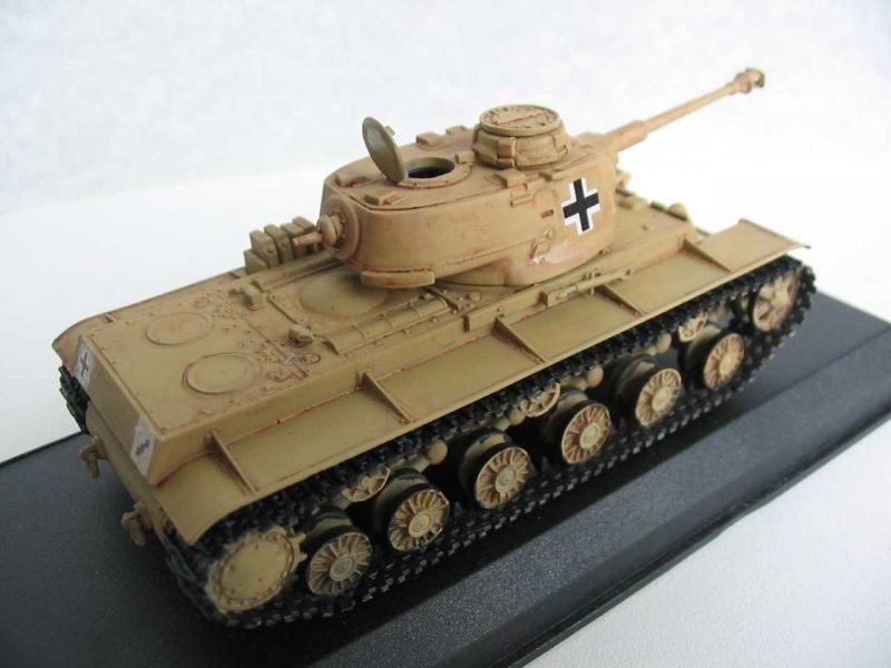 PST 72027 Pz.Kpfw. 753(r) Heavy Tank 1/72 – imagen 5
