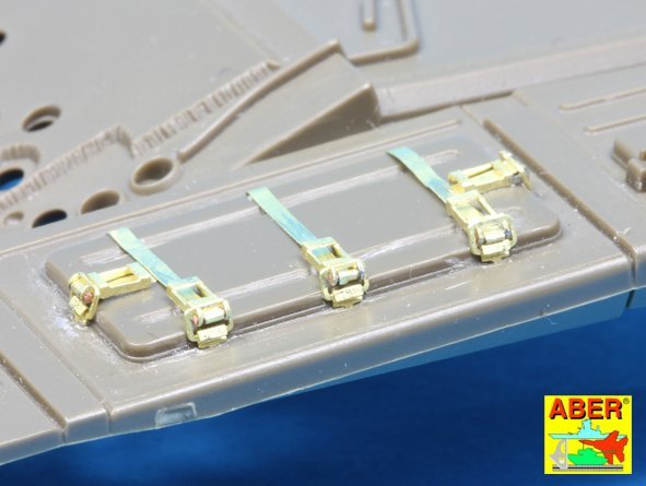 Aber 35A122 Clasps for Russian modern Tanks like T-64;T-72;T-80;T-90 1/35 – imagen 5