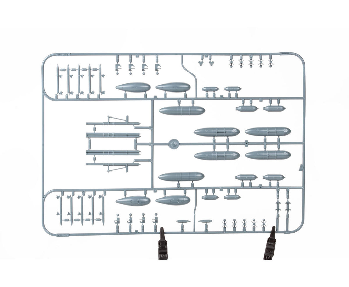 Eduard 11200 Sharks and Stallions DUAL COMBO P-40 N and P-51 B/C 1/48 – imagen 16