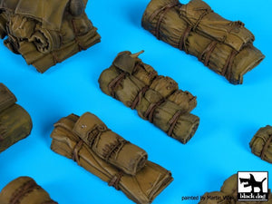 Black Dog T35142 Tentage+bedrols N 1/35 – imagen 2