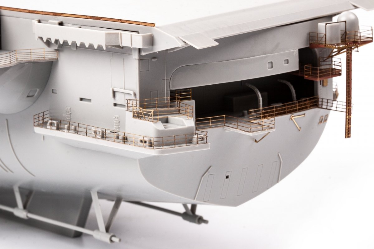 Eduard 53283 USS Constellation CV-64 partie 3 - rambardes et filets de sécurité TRUMPETER 1/350 – image 11