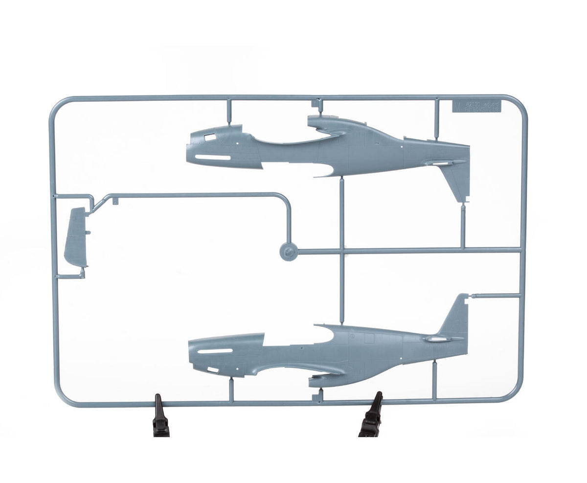 Eduard 11200 Sharks and Stallions DUAL COMBO P-40 N and P-51 B/C 1/48 – imagen 18