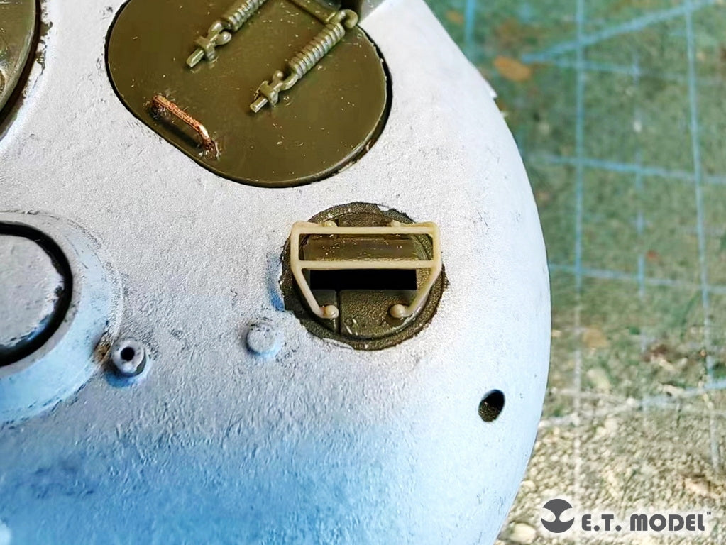 E.T. Model P35-260 Lights Set with Guards for U.S.Army M4 Sherman 1/35 – imagen 12