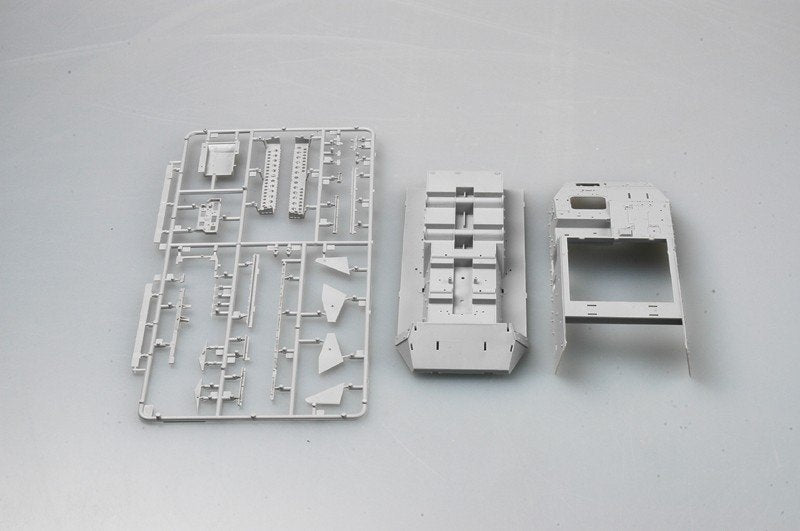Trumpeter 00397 M1130 Stryker Command Vehicle 1/35 – Bild 9