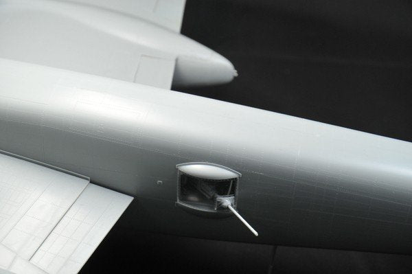 Maquette HK Models 01E02 B-25J Mitchell « Strafer » (1/32) – image 9